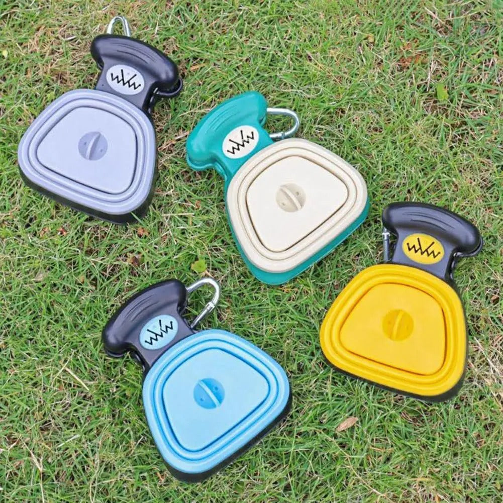QuickScoop Pet Waste Cleaner: Foldable & Hands-Free Poop Pickup